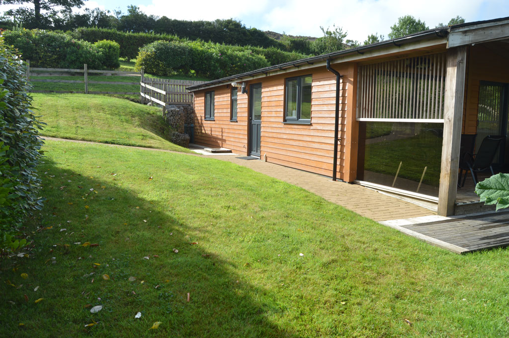 lodge by lake holidays